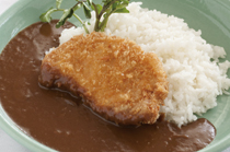 ポークカツカレーライス（サラダ付き）